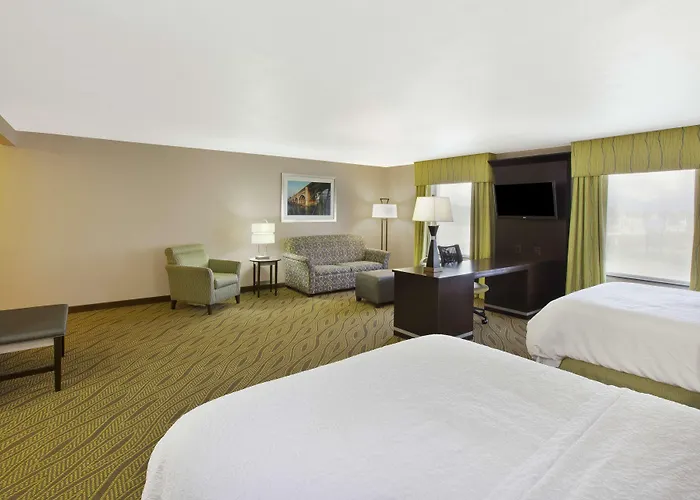 Hampton Inn & Suites - Elyria